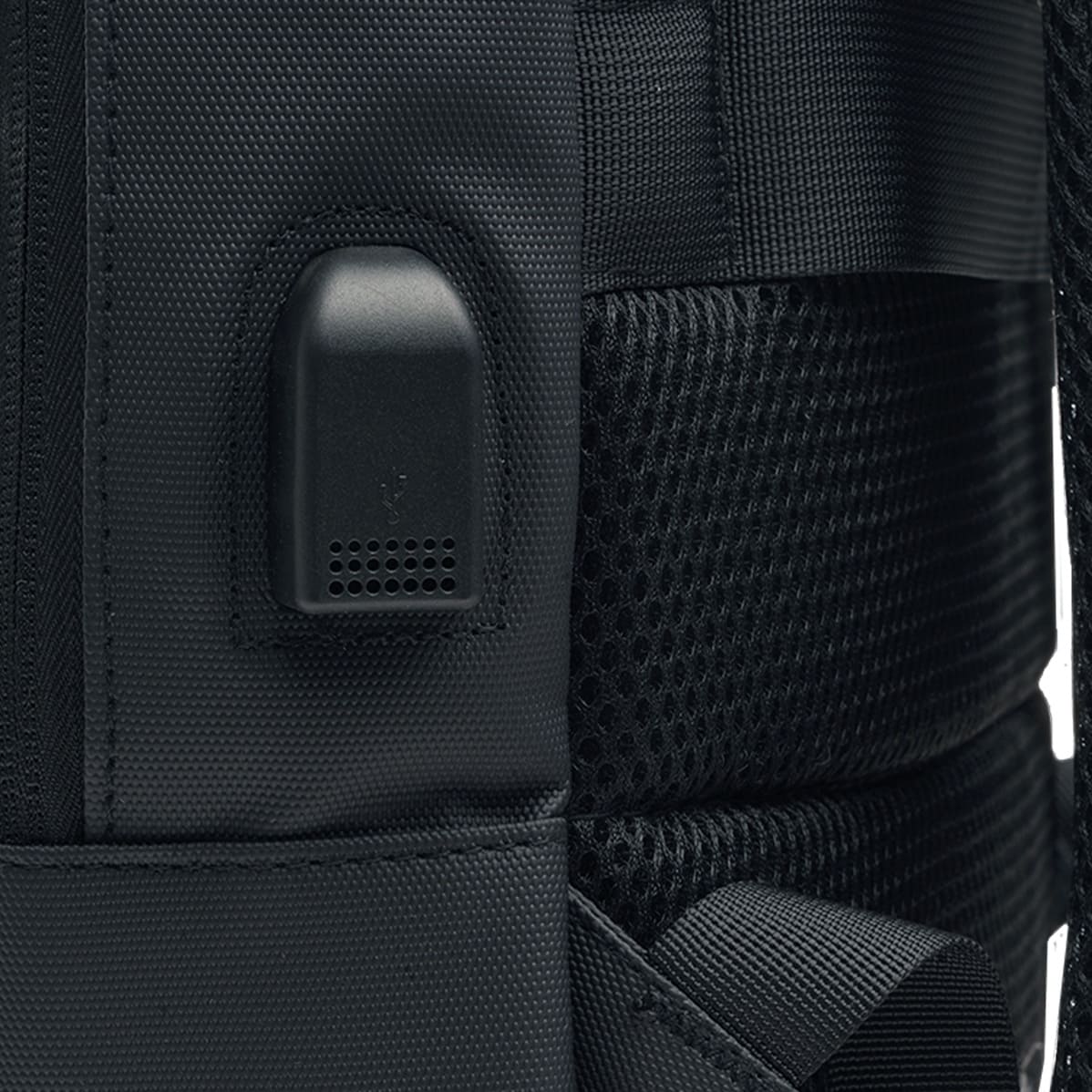 Mochila Oslo USB compartimiento múltiple puerto